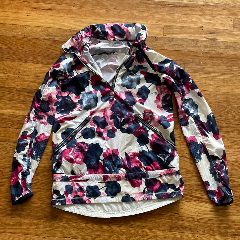 Lululemon Floral Windbreaker - Gem